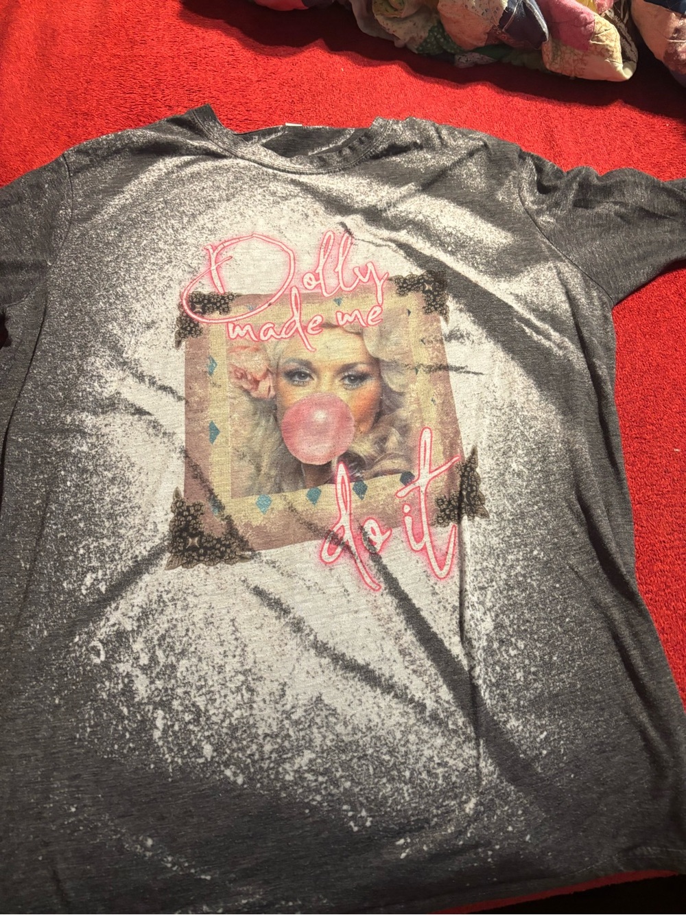 Gray 'Tie Dye Dolly Made Me Do It' Graphic T-Shirt size XL